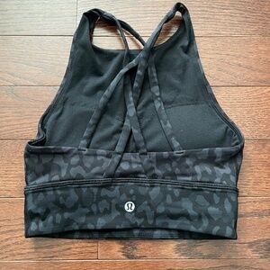 Lululemon sports bra